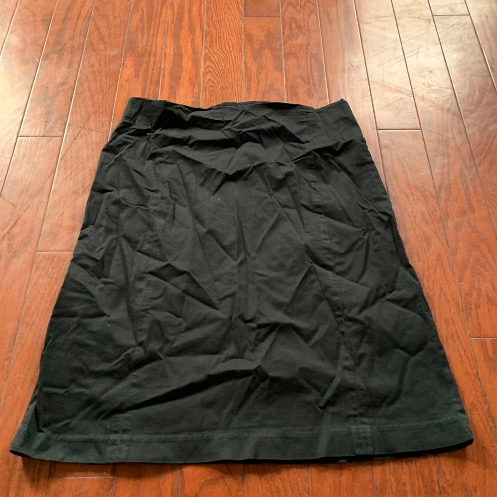 Black skirt